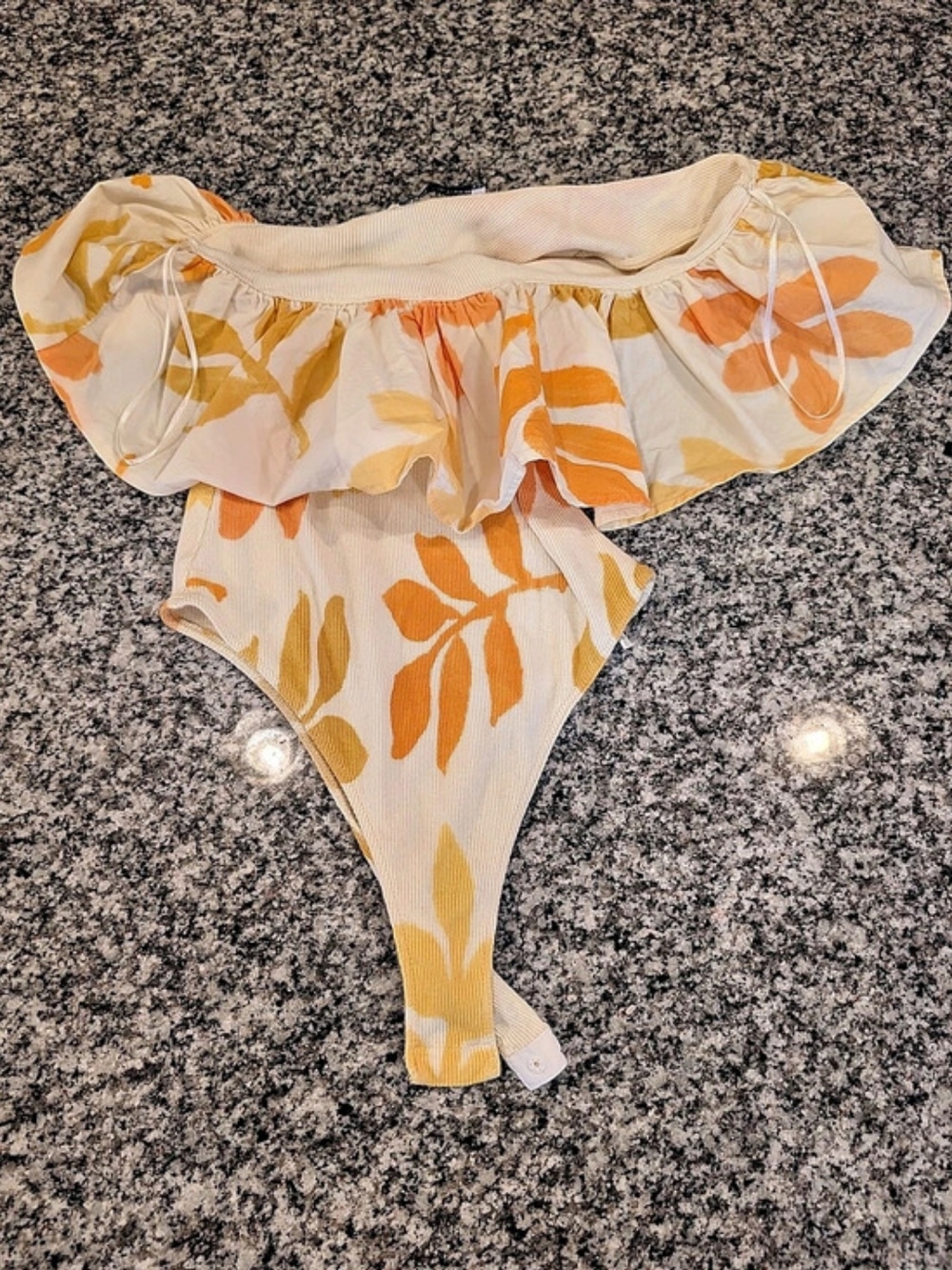 ZARA Floral Bodysuit Size Large Like New